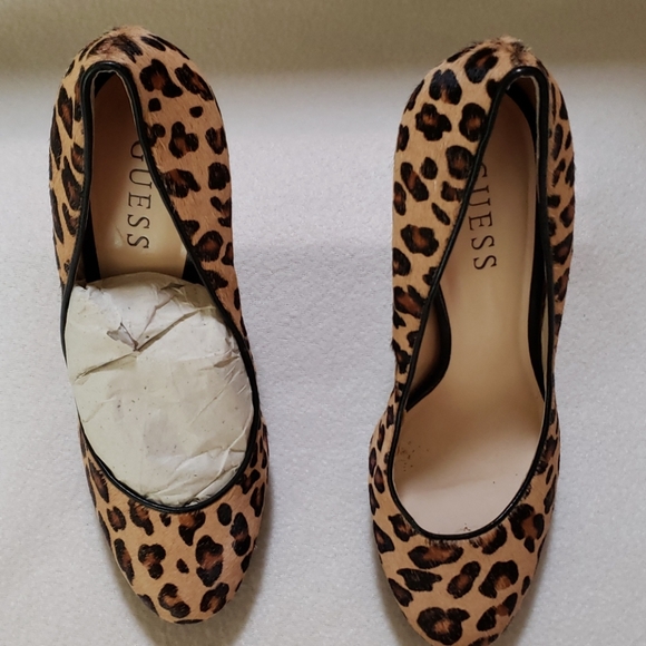 Guess sz 7 stiletto leopard calf skin BNWOB never - Picture 2 of 6